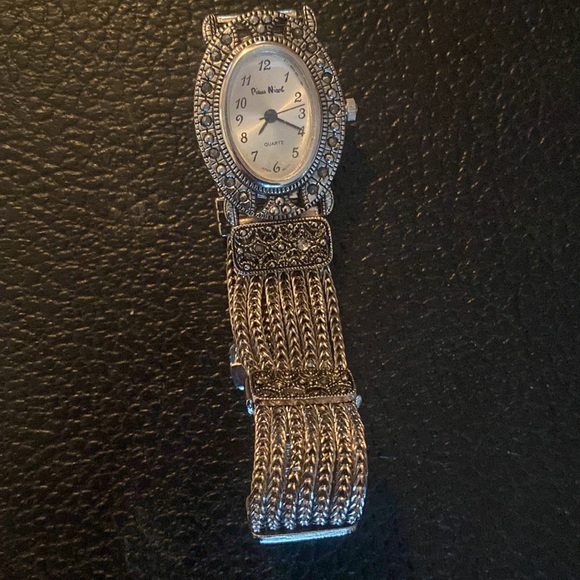 Pierre Nicol vintage Ladies Wrist Watch oval face rhinestones unique chain - Picture 1 of 10